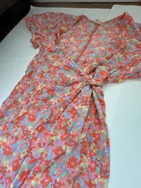 Billabong Mini Wrap Dress Size S Pink Floral Tie Waist